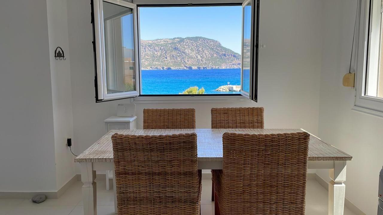 Locals Apartment Karpathos Exteriör bild