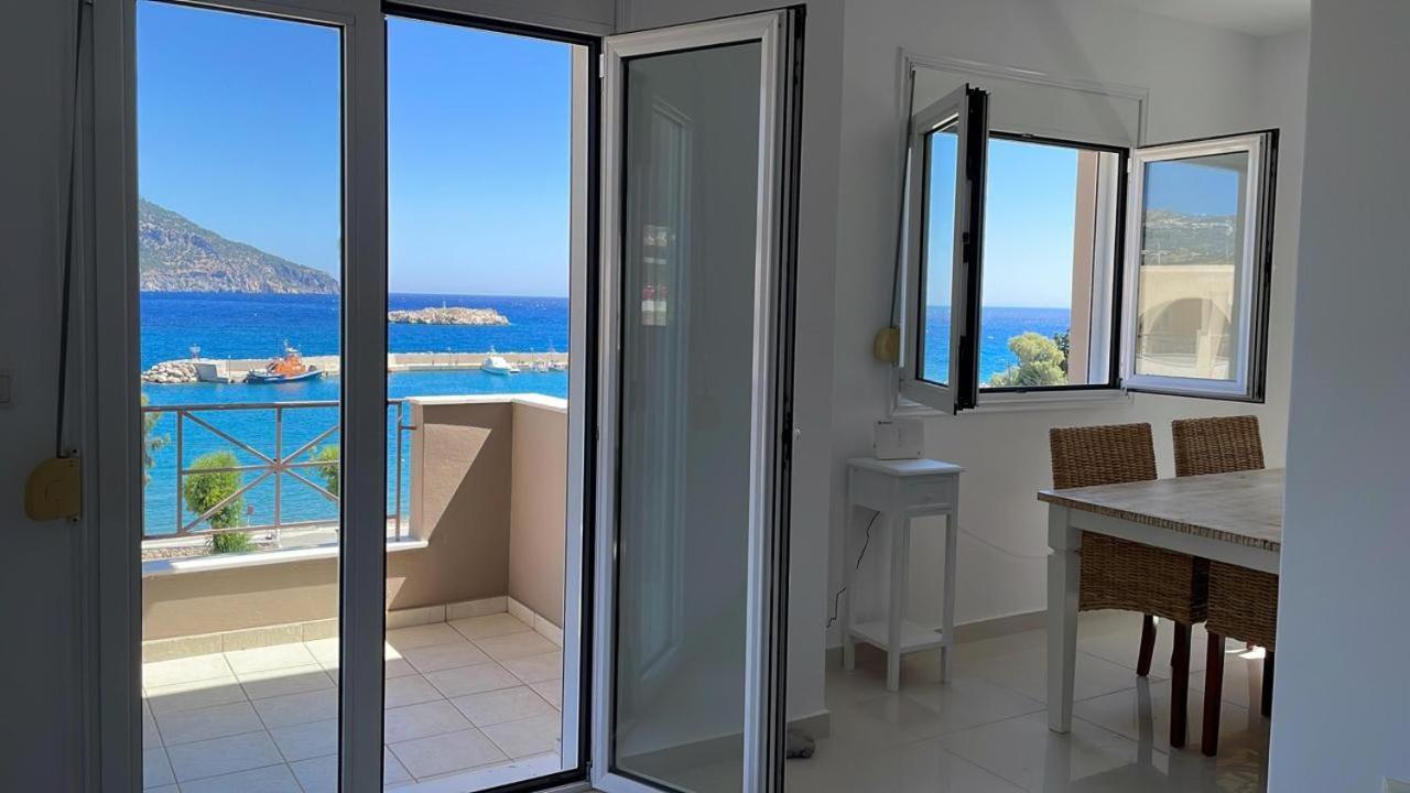 Locals Apartment Karpathos Exteriör bild
